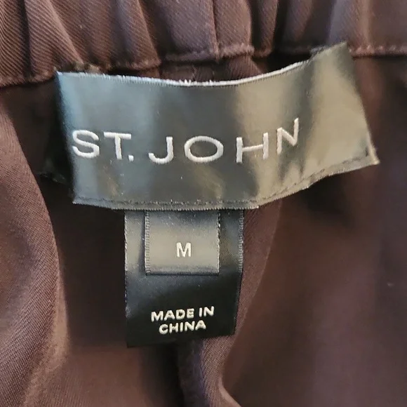 ST. JOHN two piece jacket and pants - Picture 12 of 12